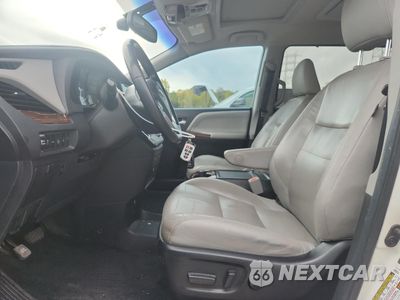 Zdjęcie 7 z 16 samochodu: 2015 TOYOTA SIENNA XLE VIN:5TDDK3DC1FS109042 - miniatura