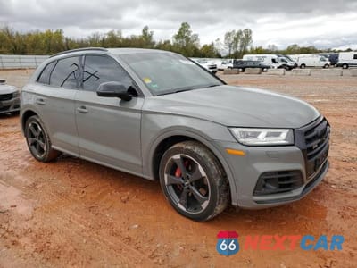 Czwarte zdjęcie samochodu z boku: 2019 AUDI SQ5 PRESTIGE VIN:WA1C4AFYXK2116635 - miniatura