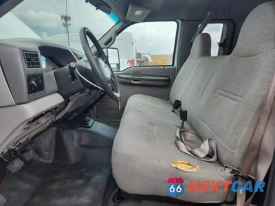 Zdjęcie 7 z 13 samochodu: 2001 FORD F250 SUPER DUTY VIN:1FTNX20L41ED25195 - miniatura