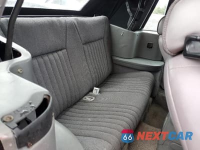 Zdjęcie 10 z 12 samochodu: 1989 FORD MUSTANG LX VIN:1FABP44E8KF166497 - miniatura