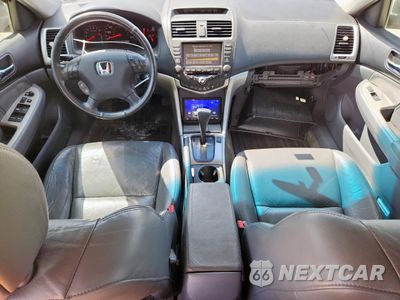 Zdjęcie 8 z 12 samochodu: 2004 HONDA ACCORD EX VIN:1HGCM66894A037762 - miniatura