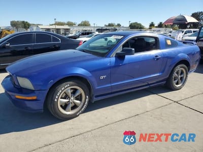 2005 FORD MUSTANG GT 1ZVHT82H655218365 - główne zdjęcie licytacji z USA - miniatura