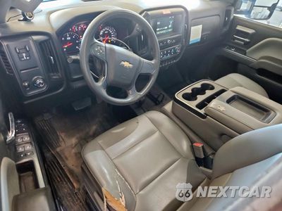 Zdjęcie 8 z 14 samochodu: 2017 CHEVROLET SILVERADO K2500 HEAVY DUTY VIN:1GC2KUEG8HZ336969 - miniatura