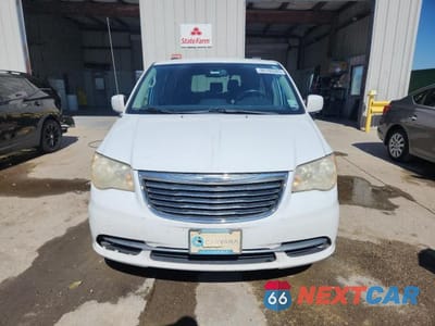 Piąte zdjęcie samochodu w środku: 2014 CHRYSLER TOWN & COUNTRY TOURING VIN:2C4RC1BG2ER255924 - miniatura
