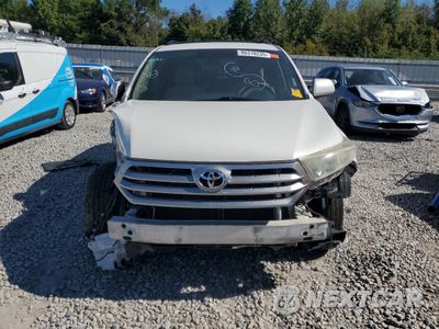 Piąte zdjęcie samochodu w środku: 2013 TOYOTA HIGHLANDER BASE VIN:5TDBK3EH9DS191911 - miniatura