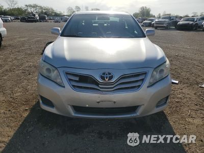 Piąte zdjęcie samochodu w środku: 2011 TOYOTA CAMRY BASE VIN:4T1BF3EKXBU666616 - miniatura