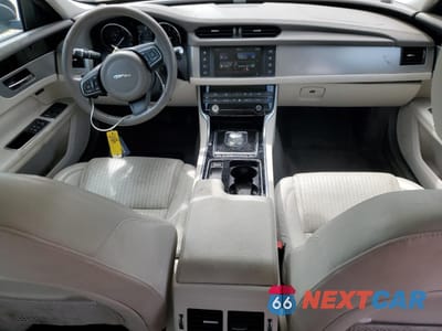 Zdjęcie 8 z 14 samochodu: 2016 JAGUAR XF PRESTIGE VIN:SAJBE4BV1GCY13495 - miniatura