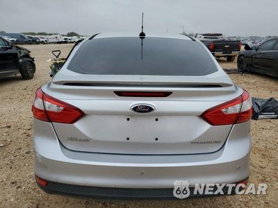Zdjęcie 6 z 13 samochodu: 2012 FORD FOCUS TITANIUM VIN:1FAHP3J21CL342839 - miniatura