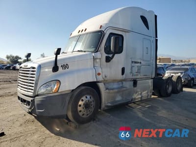 Drugie zdjęcie samochodu z przodu: 2017 FREIGHTLINER CASCADIA 125 SEMI TRUCK VIN:3AKJGLDR3HSHN2019 - miniatura