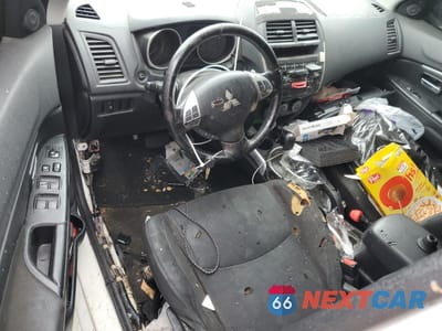 Zdjęcie 8 z 13 samochodu: 2011 MITSUBISHI OUTLANDER SPORT ES VIN:JA4AP3AU3BZ022943 - miniatura