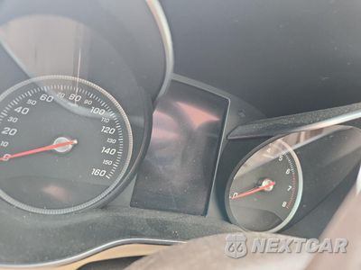 Zdjęcie 9 z 13 samochodu: 2015 MERCEDES-BENZ C 300 4MATIC VIN:55SWF4KB9FU014924 - miniatura