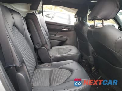 Zdjęcie 11 z 13 samochodu: 2023 TOYOTA HIGHLANDER L VIN:5TDKDRBH7PS510566 - miniatura
