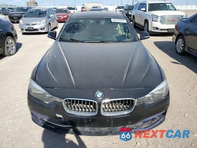 Piąte zdjęcie samochodu w środku: 2016 BMW 328 XI SULEV VIN:WBA8E3G56GNU38751 - miniatura