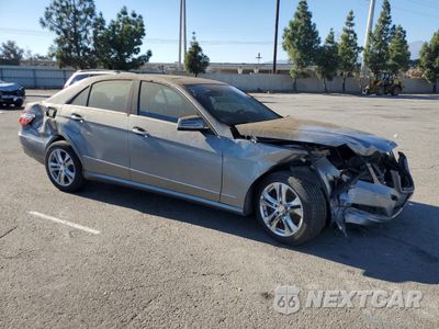 Czwarte zdjęcie samochodu z boku: 2010 MERCEDES-BENZ E 350 VIN:WDDHF5GBXAA205008 - miniatura