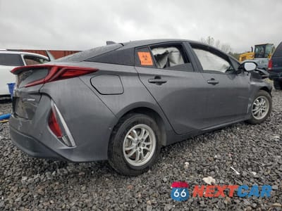 Trzecie zdjęcie samochodu z tyłu: 2020 TOYOTA PRIUS PRIME LE VIN:JTDKARFP5L3156973 - miniatura