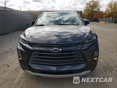 Piąte zdjęcie samochodu w środku: 2020 CHEVROLET BLAZER 3LT VIN:3GNKBJRS2LS721115 - miniatura