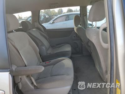Zdjęcie 11 z 13 samochodu: 2004 TOYOTA SIENNA CE VIN:5TDZA23C54S189401 - miniatura