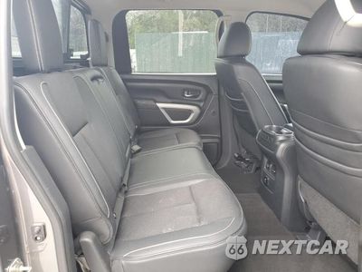 Zdjęcie 10 z 11 samochodu: 2018 NISS TITAN VIN:1N6AA1E57JN529376 - miniatura