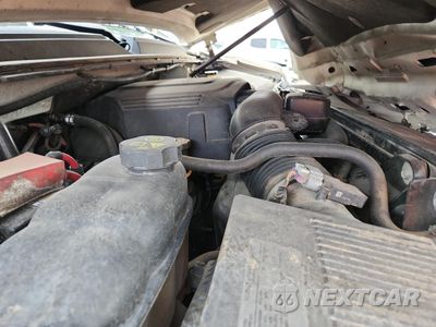 Zdjęcie 12 z 13 samochodu: 2012 GMC YUKON XL DENALI VIN:1GKS2MEFXCR247196 - miniatura