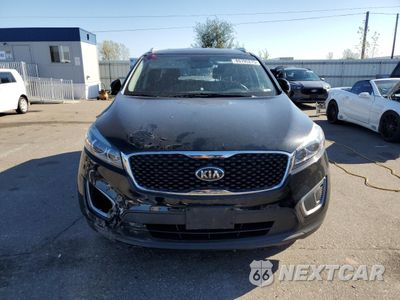 Piąte zdjęcie samochodu w środku: 2016 KIA SORENTO LX VIN:5XYPGDA57GG003283 - miniatura
