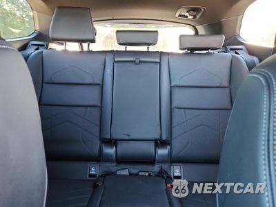 Zdjęcie 10 z 16 samochodu: 2024 BMW X1 XDRIVE28I VIN:WBX73EF03R5Y36608 - miniatura