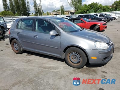 Czwarte zdjęcie samochodu z boku: 2008 VOLKSWAGEN RABBIT VIN:WVWDA71K28W280455 - miniatura