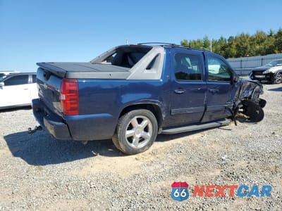 Trzecie zdjęcie samochodu z tyłu: 2011 CHEVROLET AVALANCHE LT VIN:3GNMCFE07BG216356 - miniatura