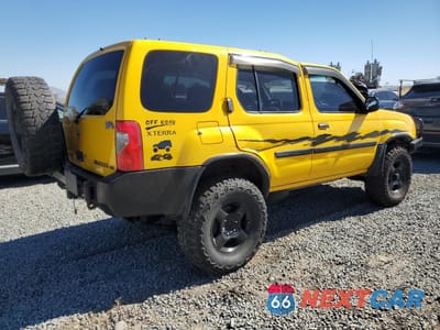 Trzecie zdjęcie samochodu z tyłu: 2001 NISSAN XTERRA XE VIN:5N1ED28Y11C551677 - miniatura