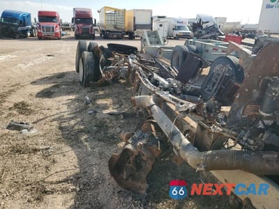 Zdjęcie 10 z 10 samochodu: 1999 FREIGHTLINER CONVENTIONAL SEMI TRUCK VIN:1FUPCXYBXXPA13064 - miniatura