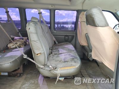 Zdjęcie 11 z 13 samochodu: 2005 CHEVROLET EXPRESS G3500 VIN:1GAHG39U251240750 - miniatura