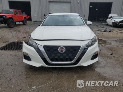 Piąte zdjęcie samochodu w środku: 2019 NISSAN ALTIMA S VIN:1N4BL4BV3KC166276 - miniatura