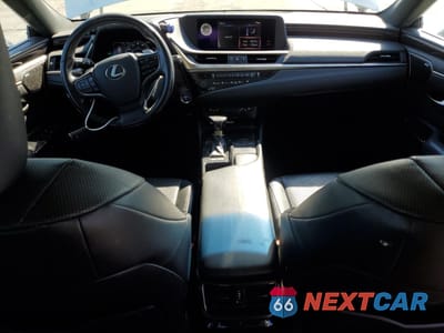 Zdjęcie 8 z 15 samochodu: 2019 LEXUS ES 300H VIN:58AB21B19KU002649 - miniatura