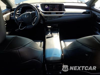 Zdjęcie 8 z 15 samochodu: 2019 LEXUS ES 300H VIN:58AB21B19KU002649 - miniatura