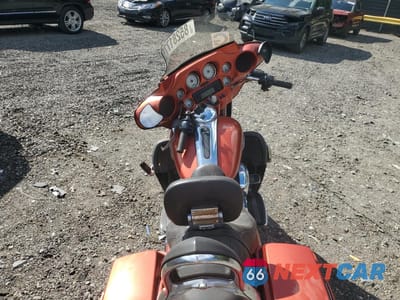 Zdjęcie 6 z 9 samochodu: 2011 HARLEY-DAVIDSON FLHX VIN:1HD1KBM17BB651712 - miniatura