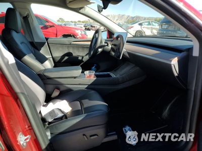 Zdjęcie 13 z 14 samochodu: 2025 TESLA MODEL Y VIN:7SAYGDEE9SF291339 - miniatura