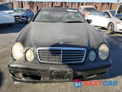 Piąte zdjęcie samochodu w środku: 2000 MERCEDES-BENZ CLK 320 VIN:WDBLK65G3YT039349 - miniatura