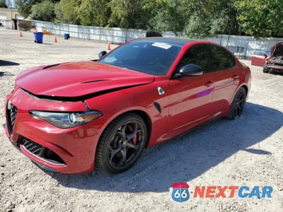 2022 ALFA ROMEO GIULIA QUADRIFOGLIO ZARFAMEV2N7662914 - główne zdjęcie licytacji z USA - miniatura