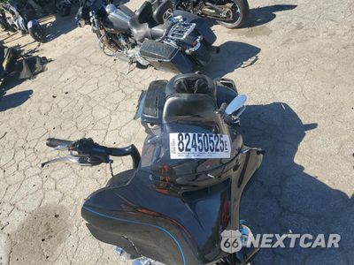 Piąte zdjęcie samochodu w środku: 2015 HARLEY-DAVIDSON FLHTK SHRINE ULTRA LIMITED VIN:1HD1KNL15FB618796 - miniatura