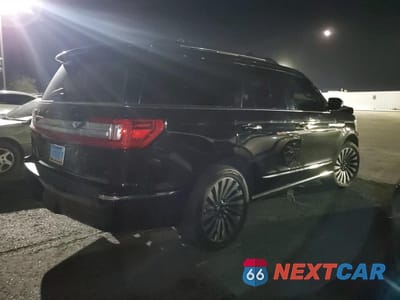 Trzecie zdjęcie samochodu z tyłu: 2019 LINCOLN NAVIGATOR RESERVE VIN:5LMJJ2LT8KEL17316 - miniatura