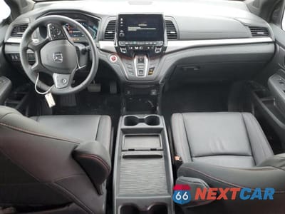 Zdjęcie 8 z 13 samochodu: 2024 HONDA ODYSSEY SPORT VIN:5FNRL6H74RB075088 - miniatura