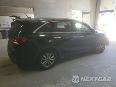 Trzecie zdjęcie samochodu z tyłu: 2019 KIA SORENTO L VIN:5XYPG4A39KG585751 - miniatura