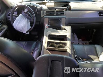 Zdjęcie 8 z 13 samochodu: 2008 GMC SIERRA K1500 VIN:2GTEK13Y981178853 - miniatura