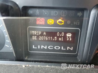 Zdjęcie 9 z 15 samochodu: 2008 LINCOLN NAVIGATOR L VIN:5LMFL28508LJ13849 - miniatura