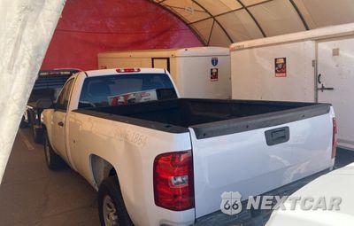 Trzecie zdjęcie samochodu z tyłu: 2013 CHEVROLET SILVERADO C1500 VIN:1GCNCPEA2DZ186259 - miniatura