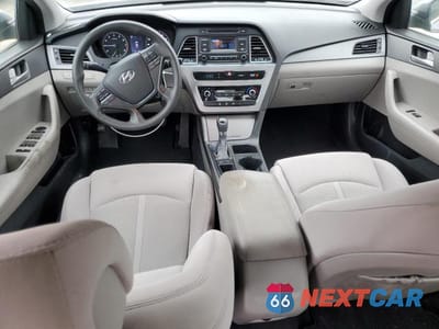 Zdjęcie 8 z 12 samochodu: 2015 HYUNDAI SONATA SE VIN:5NPE24AF6FH133254 - miniatura