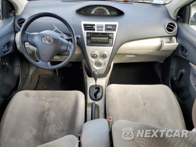 Zdjęcie 8 z 13 samochodu: 2007 TOYOTA YARIS VIN:JTDBT923371186438 - miniatura