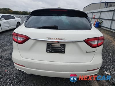 Zdjęcie 6 z 14 samochodu: 2017 MASERATI LEVANTE VIN:ZN661XUA7HX245530 - miniatura