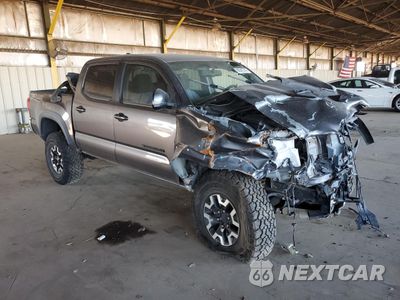 Czwarte zdjęcie samochodu z boku: 2017 TOYOTA TACOMA DOUBLE CAB VIN:5TFCZ5AN3HX079337 - miniatura