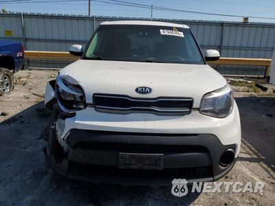 Piąte zdjęcie samochodu w środku: 2018 KIA SOUL VIN:KNDJN2A29J7557659 - miniatura