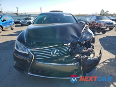 Piąte zdjęcie samochodu w środku: 2013 LEXUS LS 460L VIN:JTHGL5EF0D5047231 - miniatura